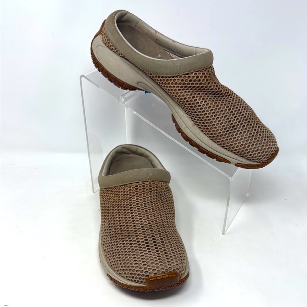 Merrell Brown and Cream Slip-On Loafers